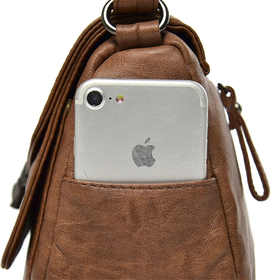 Title / Titre
EN: Women’s Retro Leather Handbag – High-Quality Multi-Pocket Shoulder Bag
FR: Sac à main rétro en cuir pour femme – Sac épaule multi-poches de haute qualité