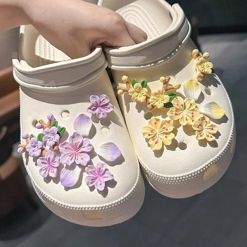 2025 Hot Fashion Charms for Creative Branches and Flowers Clogs Shoe Buckle Cute Shoes Accessories Decoration for Girls Gift