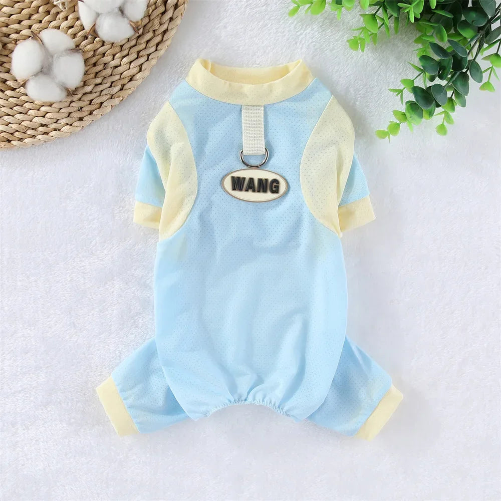Titre (EN/FR)
Breathable Summer Pet Jumpsuit – Cooling Outfit for Small Dogs & Cats / Combinaison d’Été Respirante pour Animaux – Tenue Fraîcheur pour Petits Chiens et Chats