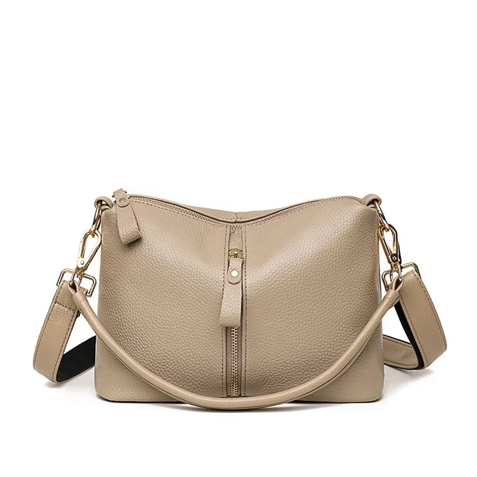 Title / Titre
EN: Luxury Genuine Leather Tote Bag – Women’s Soft Cowhide Shoulder & Crossbody Bag
FR: Sac cabas en cuir véritable de luxe – Femme, cuir souple, porté épaule et bandoulière