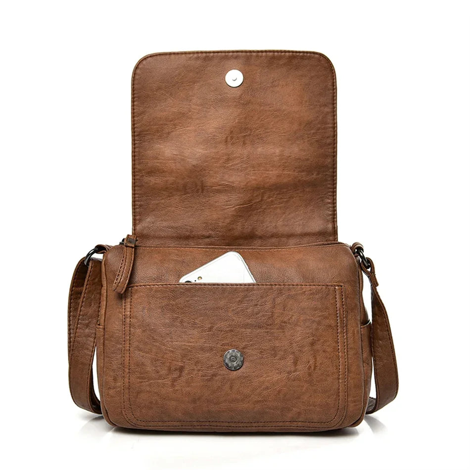 Title / Titre
EN: Women’s Retro Leather Handbag – High-Quality Multi-Pocket Shoulder Bag
FR: Sac à main rétro en cuir pour femme – Sac épaule multi-poches de haute qualité