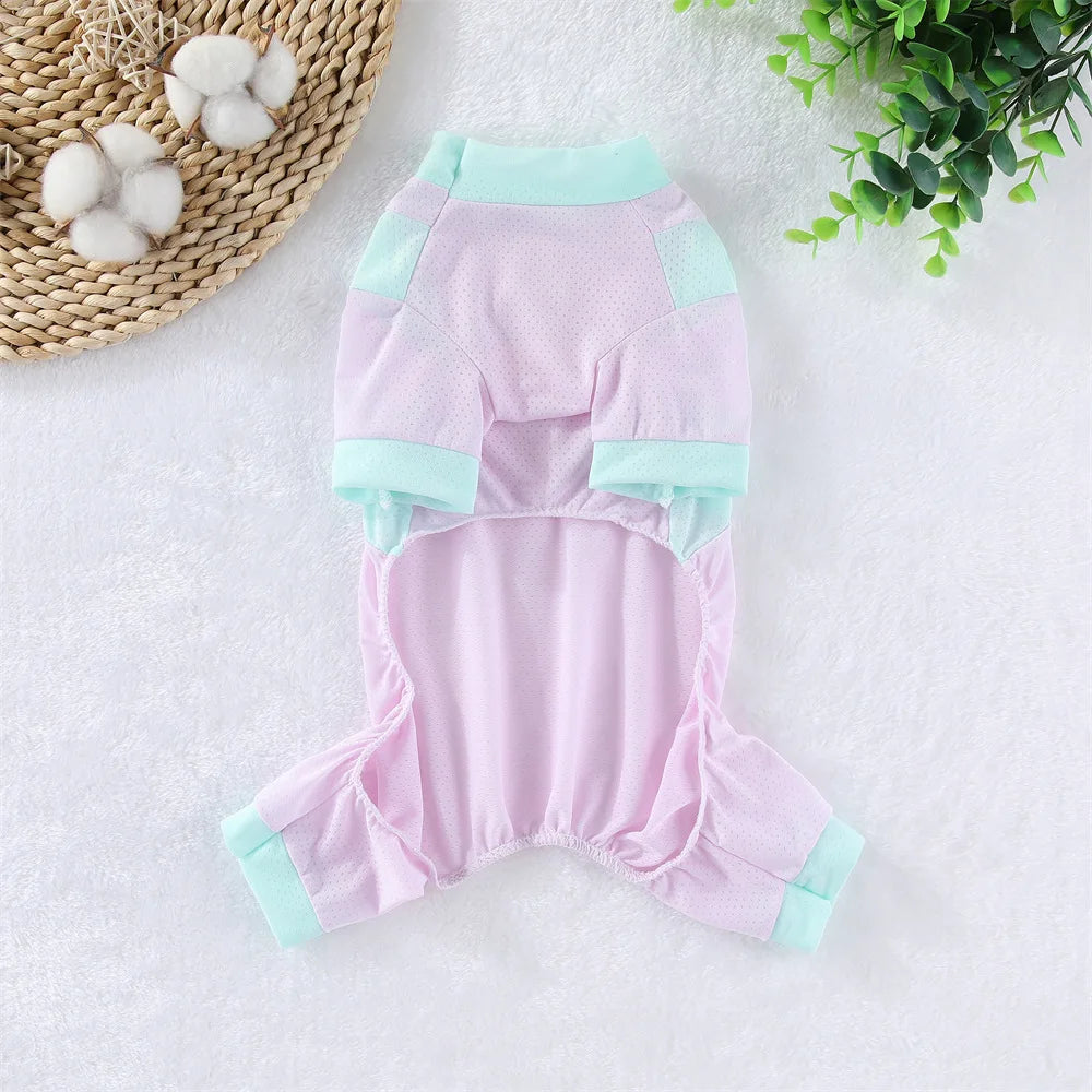 Titre (EN/FR)
Breathable Summer Pet Jumpsuit – Cooling Outfit for Small Dogs & Cats / Combinaison d’Été Respirante pour Animaux – Tenue Fraîcheur pour Petits Chiens et Chats