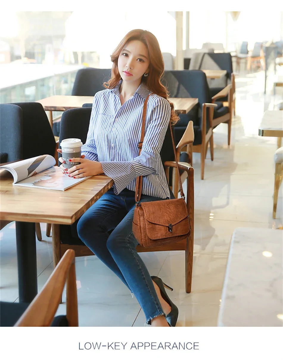 Title / Titre
EN: Women’s Retro Leather Handbag – High-Quality Multi-Pocket Shoulder Bag
FR: Sac à main rétro en cuir pour femme – Sac épaule multi-poches de haute qualité