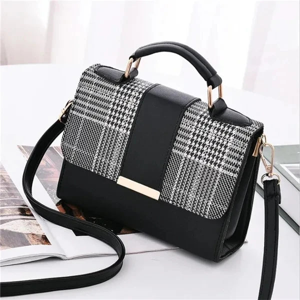 Title / Titre
EN: Retro Plaid Women’s Handbag – High-Quality PU Leather Crossbody & Shoulder Bag
FR: Sac à main femme à carreaux rétro – Simili cuir de haute qualité, porté épaule et bandoulière